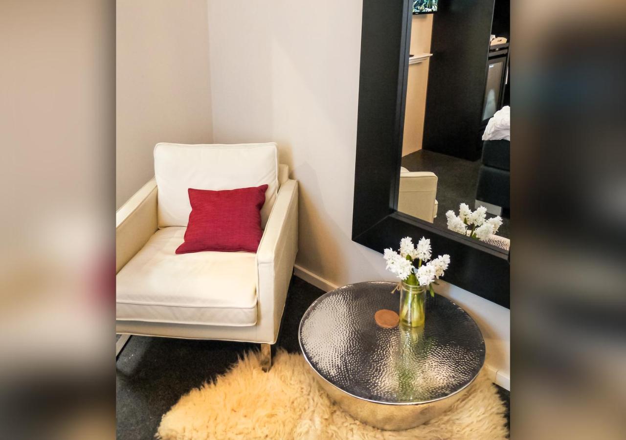 Comfort And Style In City Center With Ensuite Bathroom On Schaafenstrasse Keulen Buitenkant foto